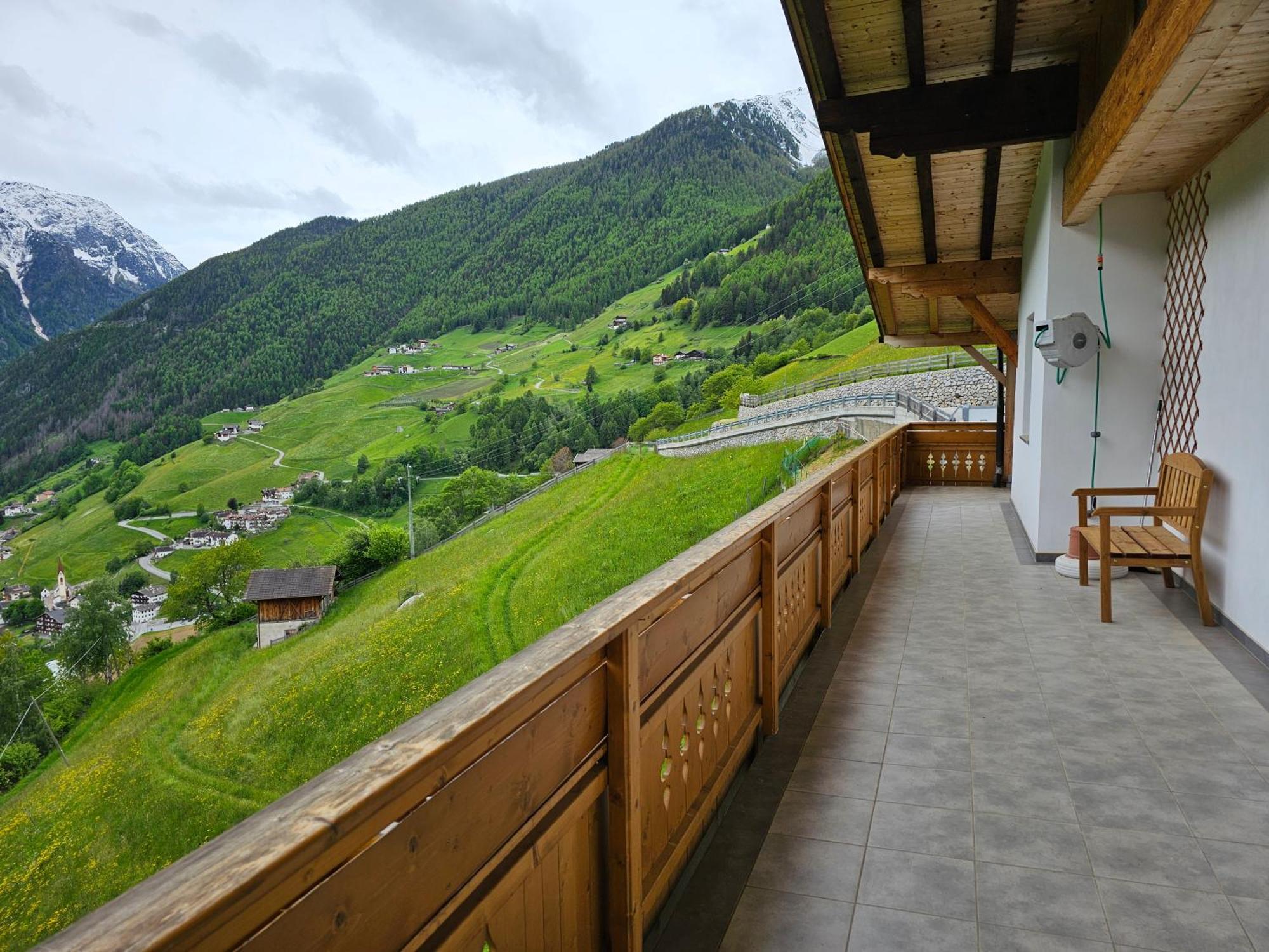 Alpenblick Lodge Tscholl Martell Exteriör bild