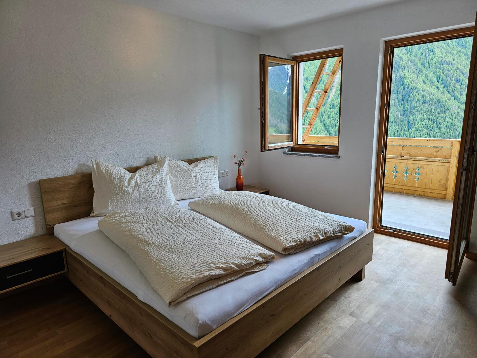 Alpenblick Lodge Tscholl Martell Exteriör bild
